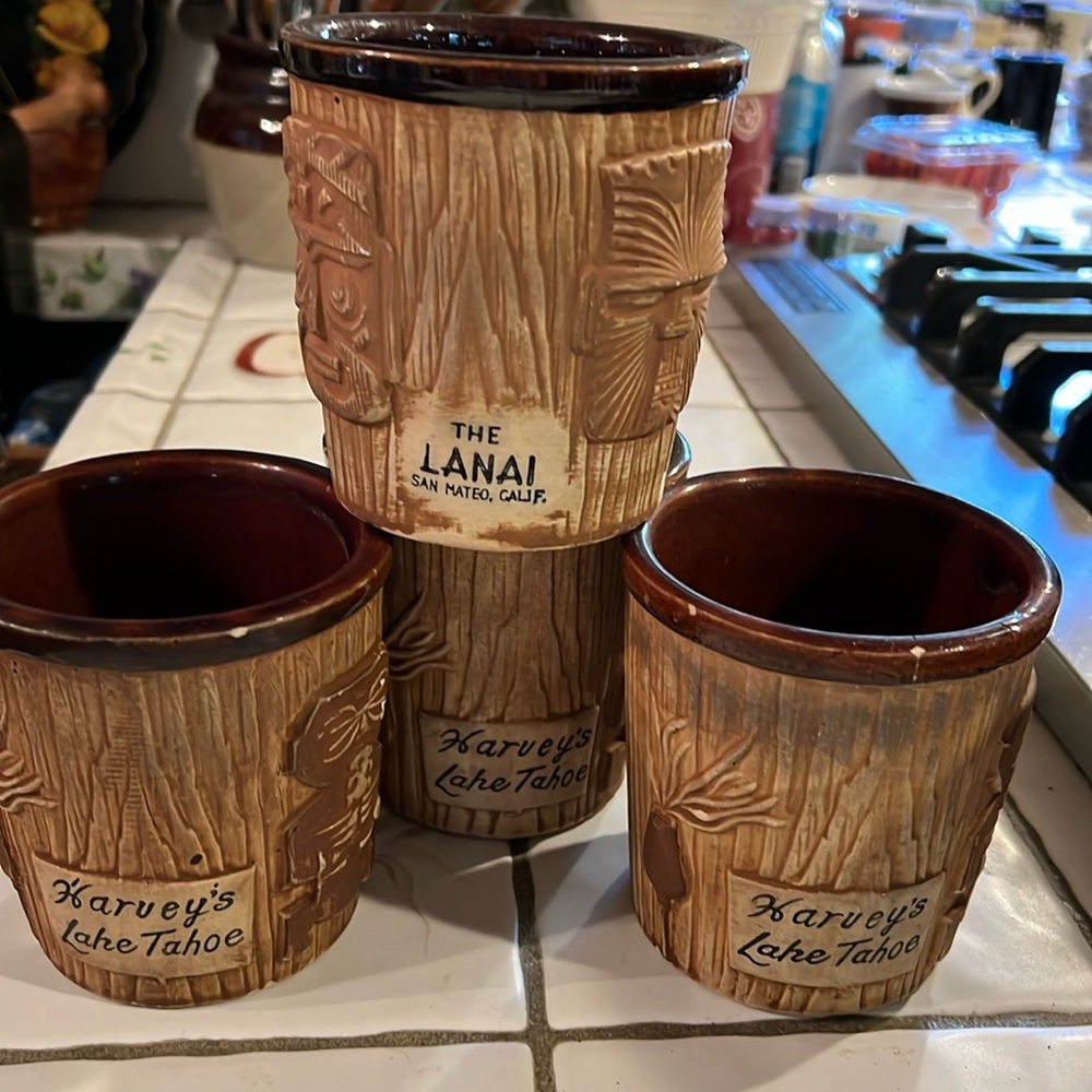 Tiki ceramic mugs vintage set of 4. Some small chips